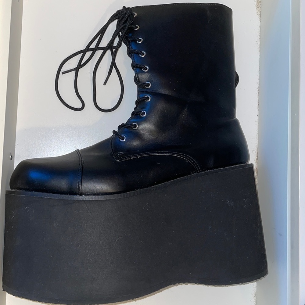 Size 10-11 Funtasma platform Monster-10 boots.